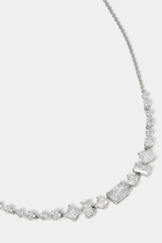 CLOSE UP DETAIL SHOT OF THE RARE JEWELS FRONTAL NECKLACE IN RHODIUM PLATING.