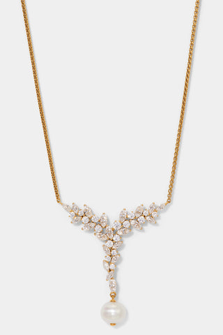 SAVANNAH PEARL AND CZ CLUSTER Y NECKLACE IN GOLD PLATING