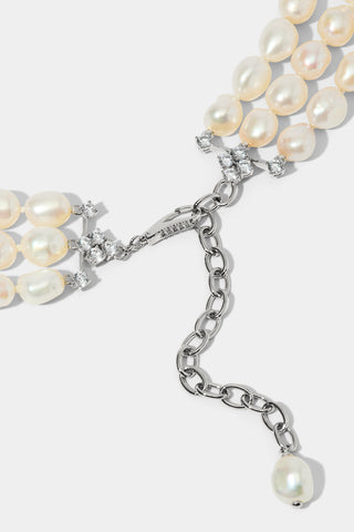 MADRID TRIPLE FRESHWATER PEARL CHOKER NECKLACE CLOSURE VIEW IN RHODIUM PLATING