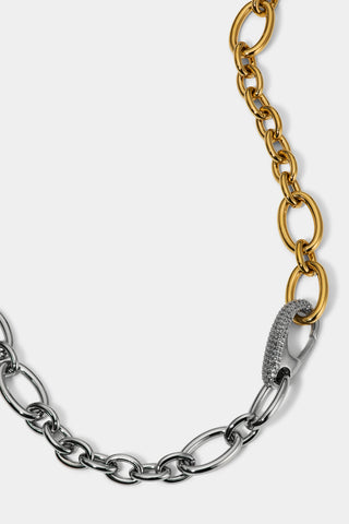 CLOSE UP OF THE CLASP OF THE GEMINI PAVE NECKLACE IN A TWO TONE FINISH