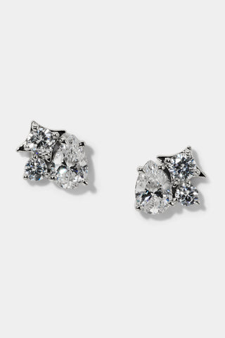 HERA SMALL CLUSTER STUDS EARRINGS IN RHODIUM PLATING