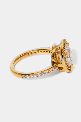 SIDE VIEW OF LE BISOU HALO HEART RING IN GOLD PLATING