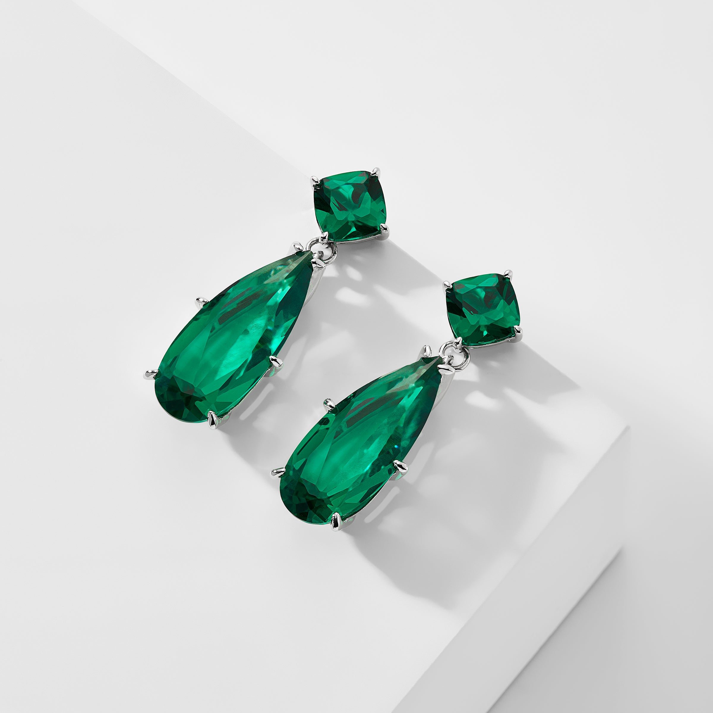 Earrings & Studs | Beautiful Emerald Green Colour Earrings | Freeup